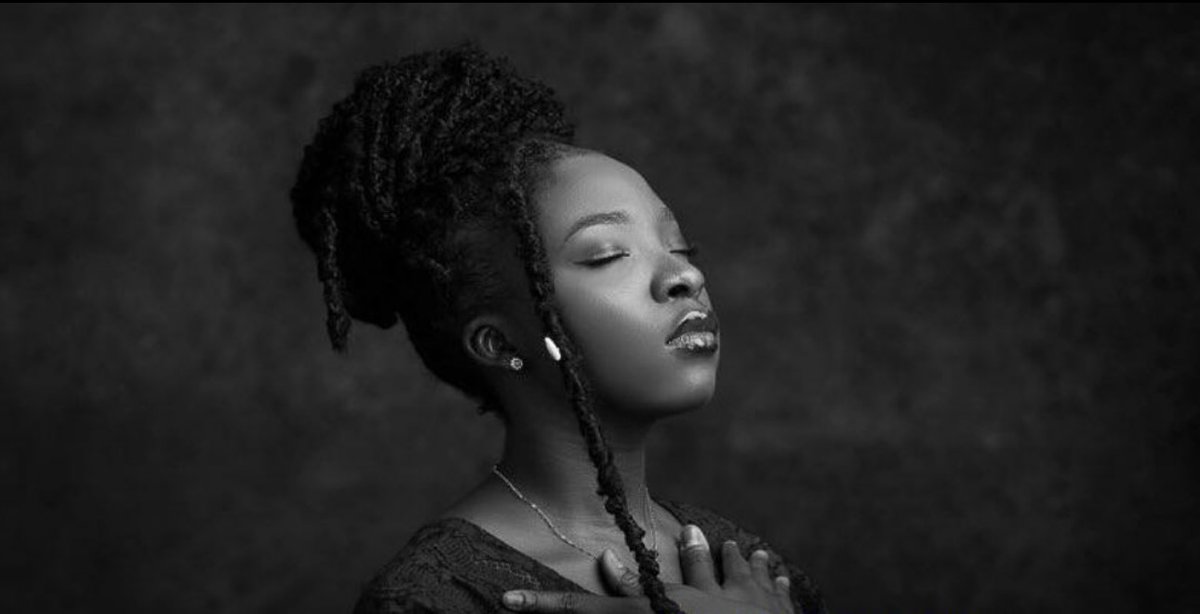 NigeriaStories's tweet image. Sad 😢 💔

Fast-rising Nigerian singer and vocalist Ifunanya, popularly known as Nanyah_music, has reportedly tragically di€d After Snake Bite at Her Home 💔 🐍