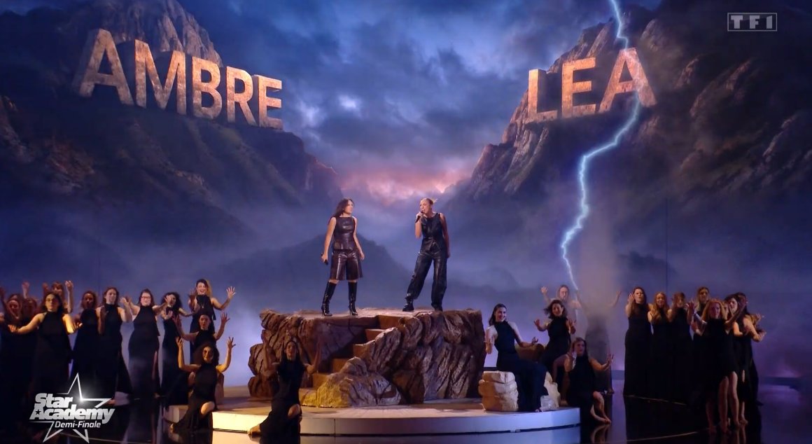 evaaasereje's tweet image. AMBRE ET LEA NOUS ONT OFFERT LA MEILLEURE PRESTA DE LA SOIREE !!!!!! #StarAcademy #staracademylelive