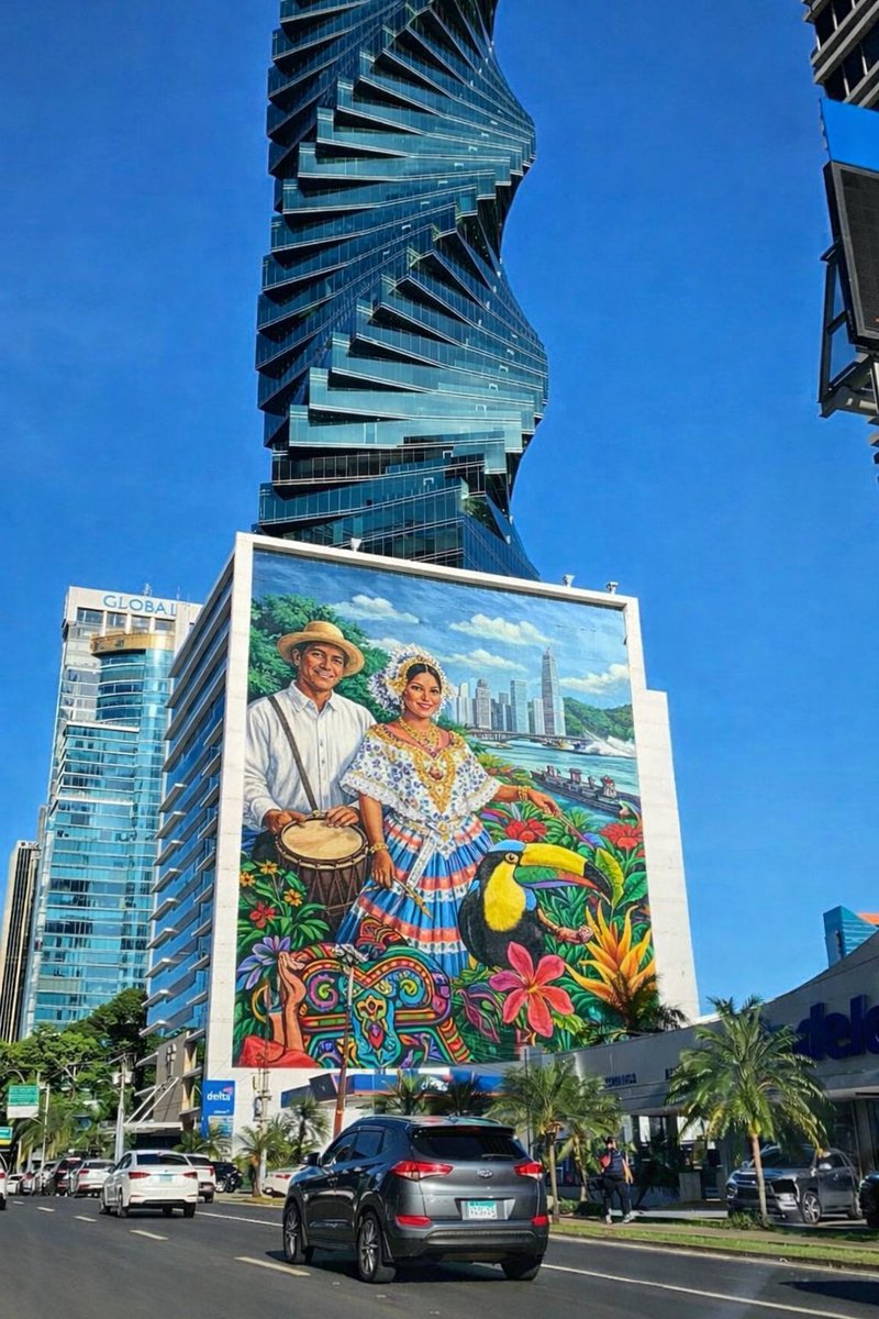 carolinau0210's tweet photo. @R_RuizDiaz Preferiría algo que represente a Panamá y no propaganda de marcas https://t.co/ALIf1JT5Ig