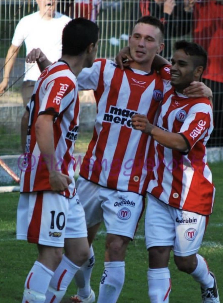 Pido amor al club! No jugadores de nombres. Como me dijo <a href="/damifrascarelli/">Damian Frascarelli</a> los que quieran estar que estén! Los que no que sigan en otro lado….. En las malas y buenas.