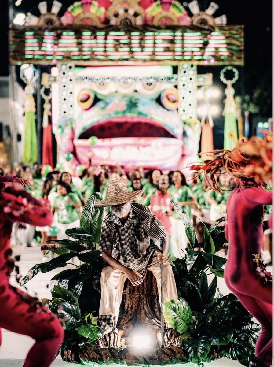 flavindance's tweet photo. SACACA 💚💖 https://t.co/RV0u4nydxh