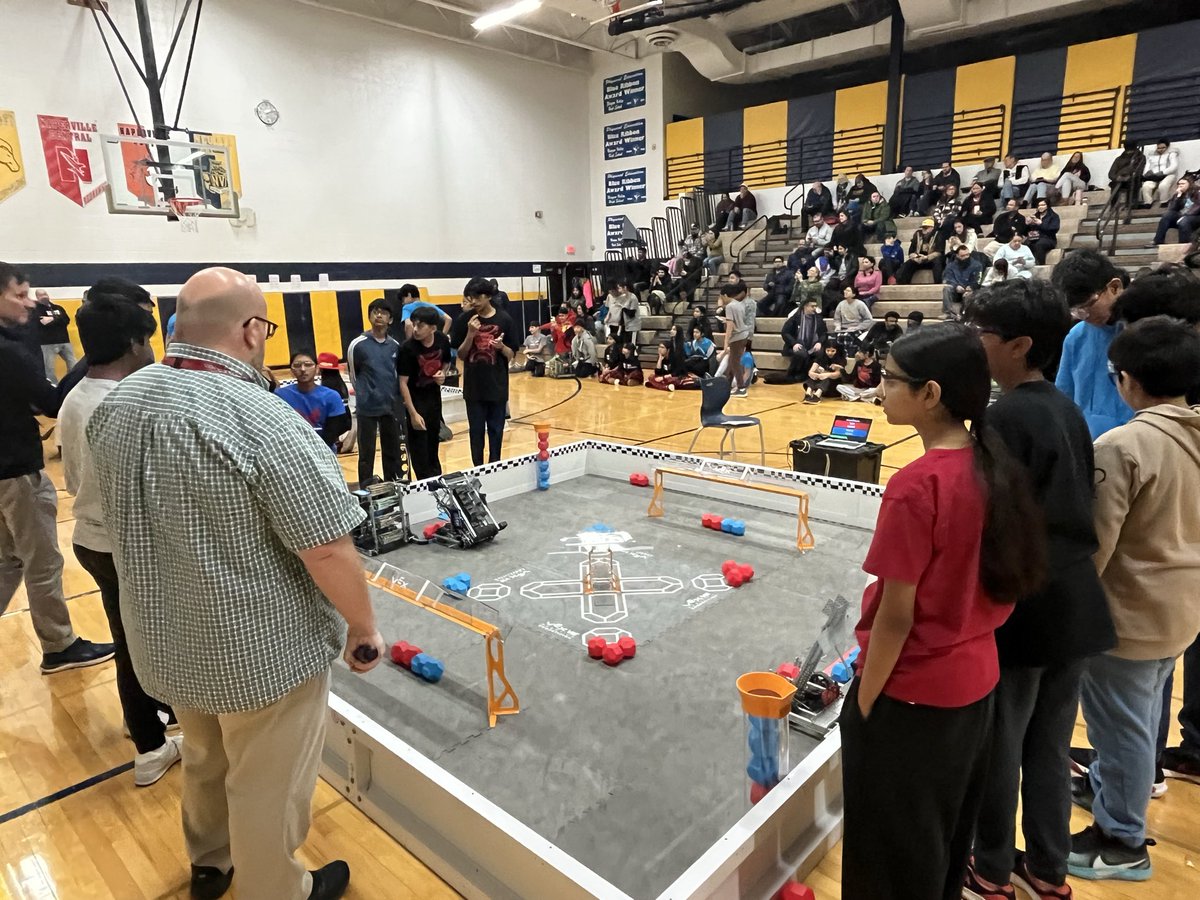 ATalley204's tweet photo. Today the middle school robotics tournament took place.   Great to see the students this morning.  Such team spirit is great to witness!   Students cheering their friends on and supporting them was amazing to see.   @IPEF @ipsd204 https://t.co/66P4fsoIXv