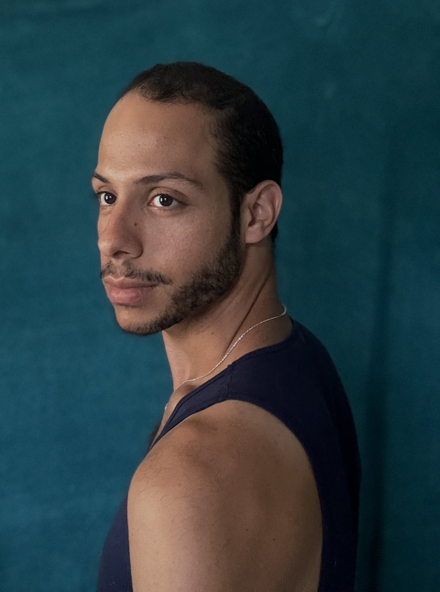 LuisDa4422's tweet photo. It’s been a long time since I’ve posted here. Some portraits to celebrate the end of this messy month. #posing #portrait #Blackandwhite #photographer #modeling #photosession #latinogay #actor #gay #boricua #PuertoRico https://t.co/aV8gL2KT8F