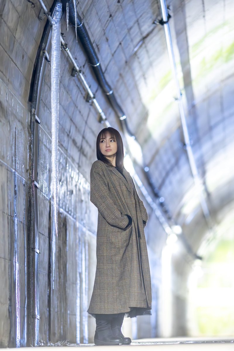 BondsSam's tweet image. 真冬の隧道の中に生える氷柱
Model : Hakobe Chikuma