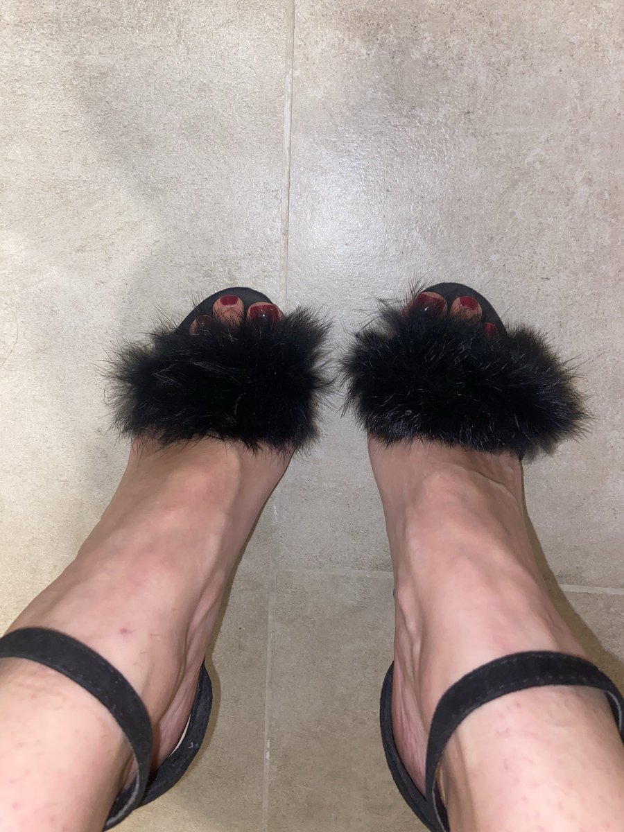 VelvettToes_'s tweet photo. @FeetFinder https://t.co/IZjviwe2fS