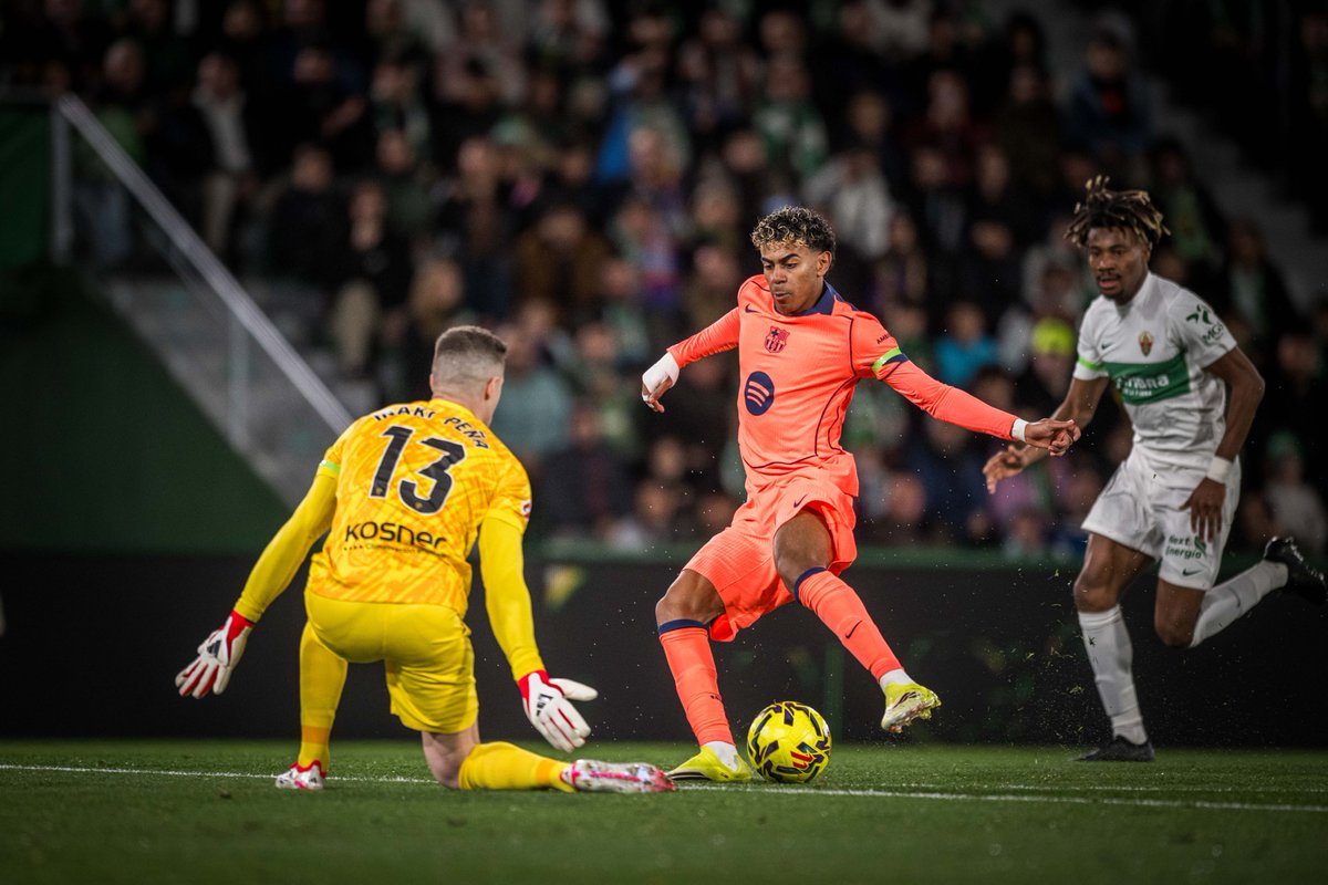 FCBarcelona's tweet photo. Lamine is about to score. https://t.co/nsTyfFvrG0