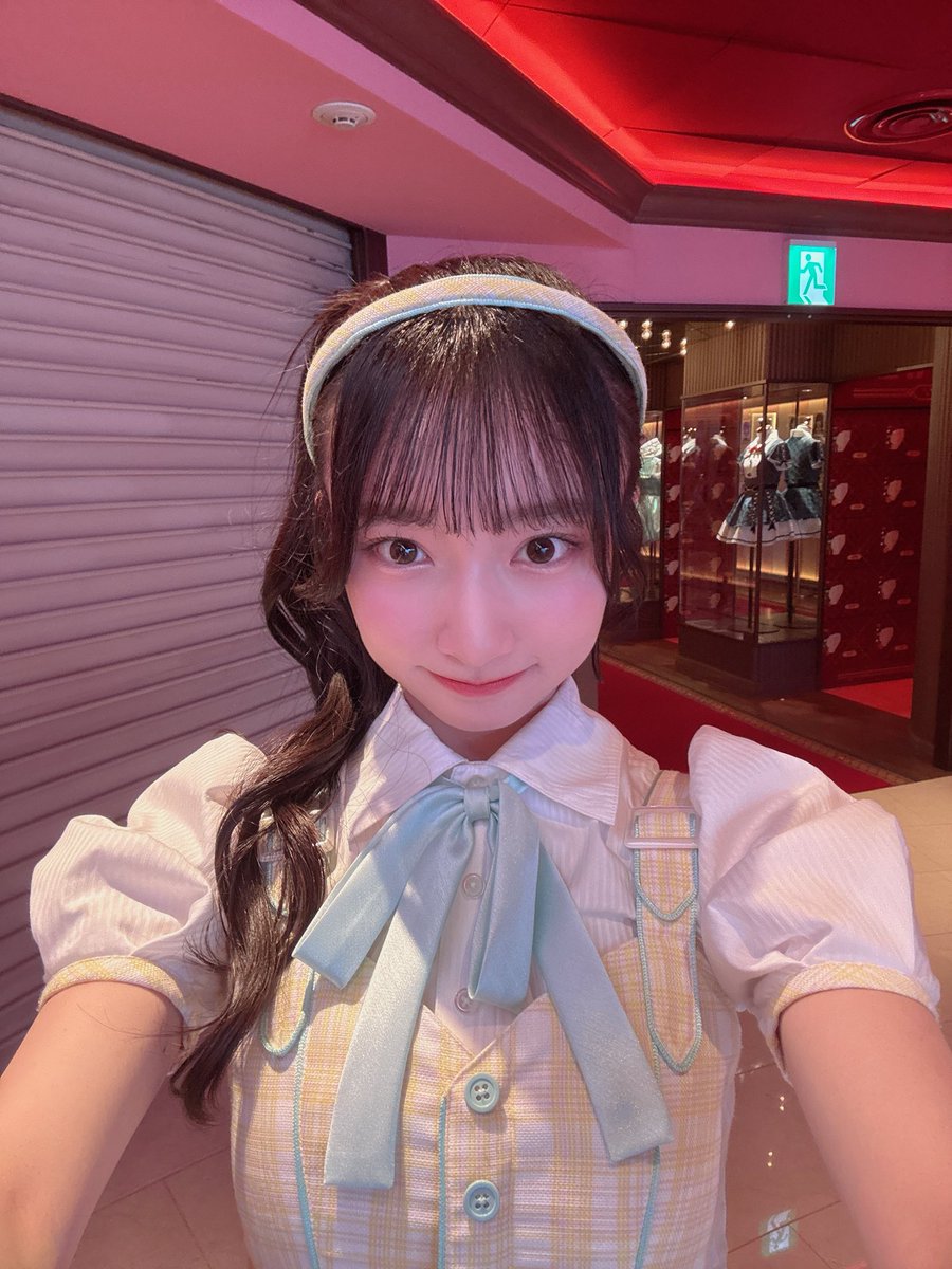 手をつなぎながら」公演 本日が初日です🌟 19期〜21期でこの公演をさせ