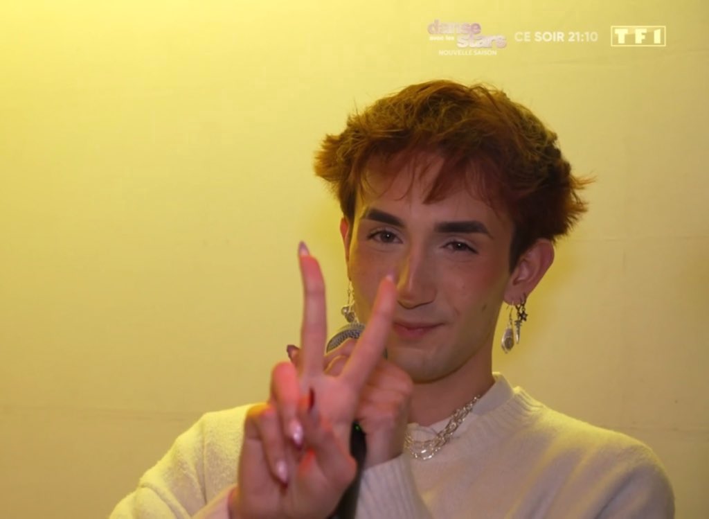 Bitternsweett's tweet photo. OM BOMBARE LE 2 AU 71500 !!!
Plus que quelques minutes !!

#Staracademy https://t.co/RmUKfdOOpB