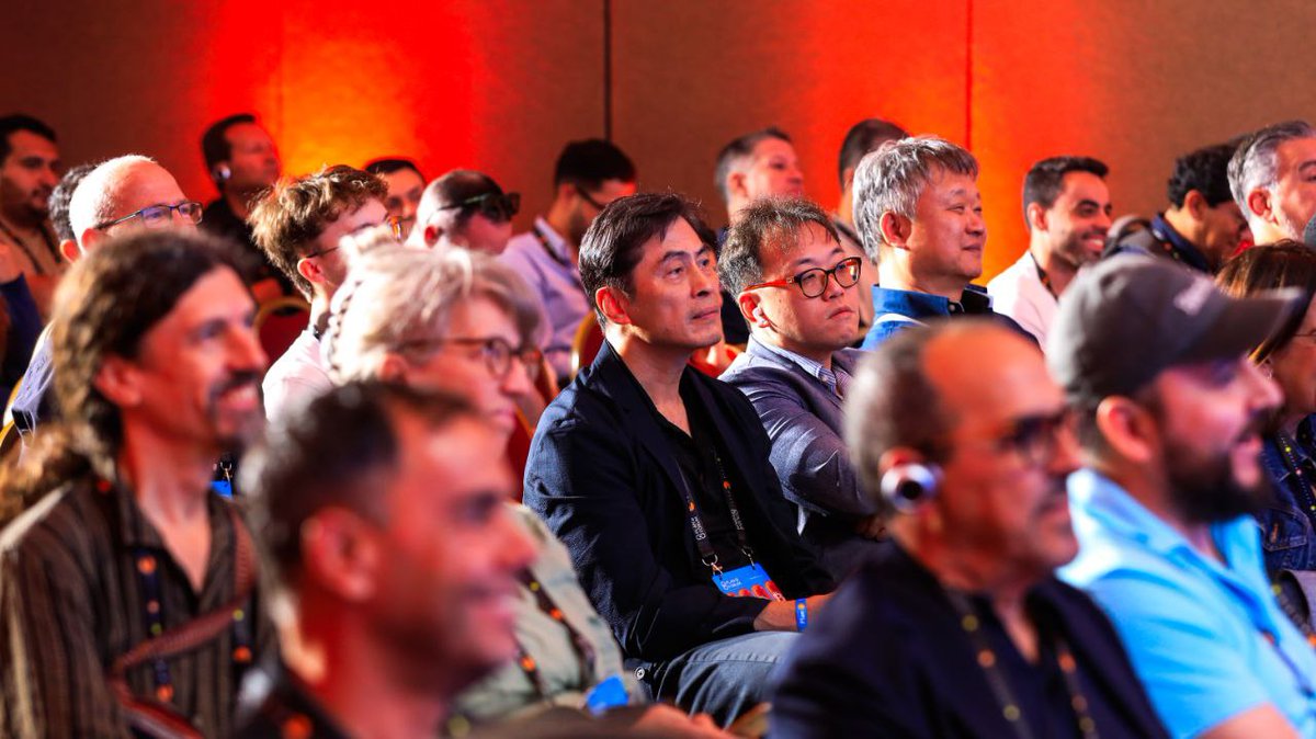 elsalvador's tweet image. #DeBitcoin El Plan B Forum 2026 cerró ayer su edición en El Salvador consolidándose como uno de los espacios más relevantes de América Latina para debatir el presente y el futuro de bitcóin (BTC), su adopción y su uso como sistema de pagos. Fotos: Edison González /