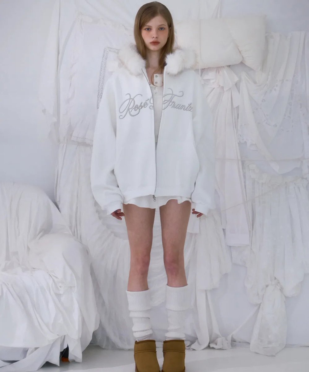 I0DONUT1022's tweet image. #rt + #follow 

사놓고 안어울릴거같아서 택배도안뜯고 쳐박아두고있어서 이벤트합니다 잘 입고다녀주실분만 ㅈㅂ