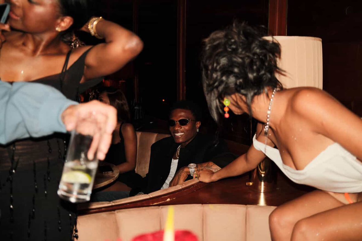 jahboyback's tweet photo. wizkid last night at tyla’s birthday party in LA 🇺🇸 https://t.co/gDRwd05tdb