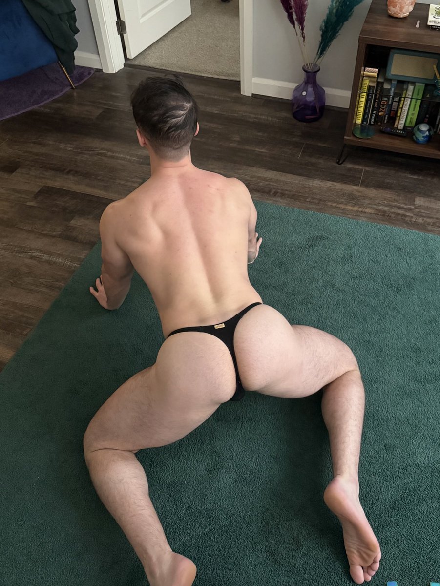 n8inches tweet media