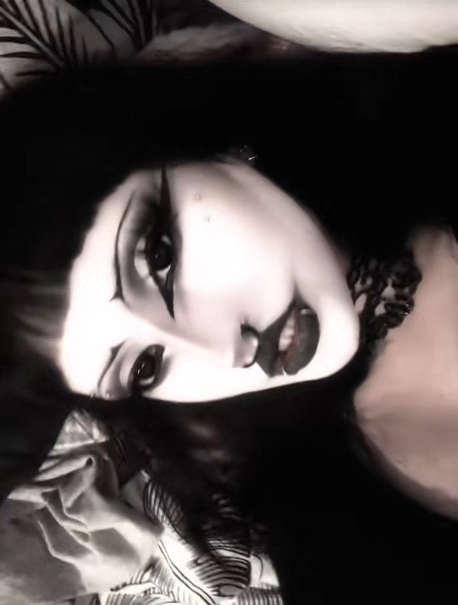 vaahanaa's tweet image. donnez moi 50€ de suite bande de putes #labin #soumis #moneyslaves #moneyslave #virement #paypal #findom #moneymiss #toutou #clebard