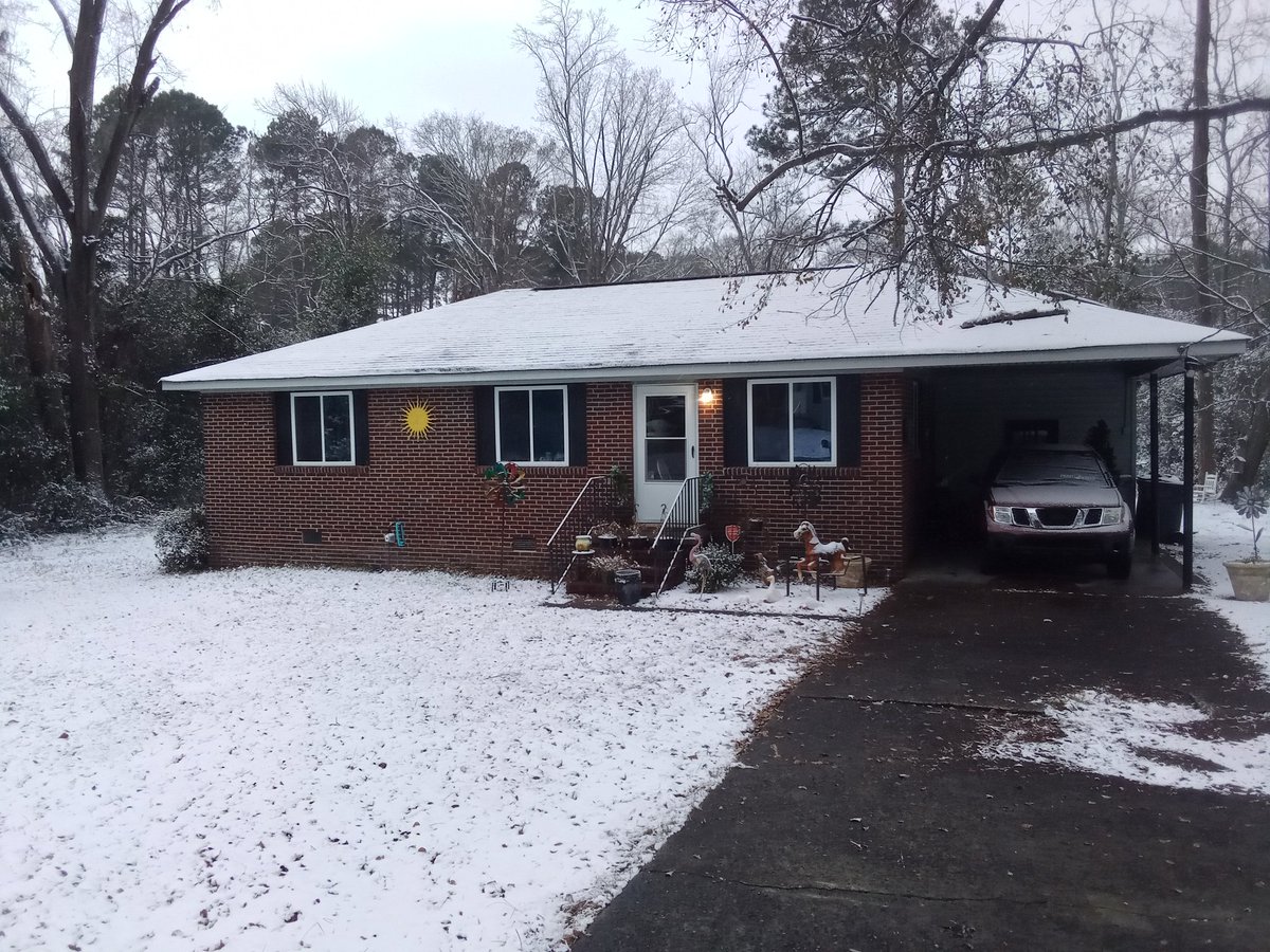 Snow Day in Augusta GA
January 31, 2026

#SnowDay #Augusta #AugustaGa
#Georgia #GA12 #GApol #Snow
 #Saturday #January31 #CSRA #brickhouse #visitAugusta