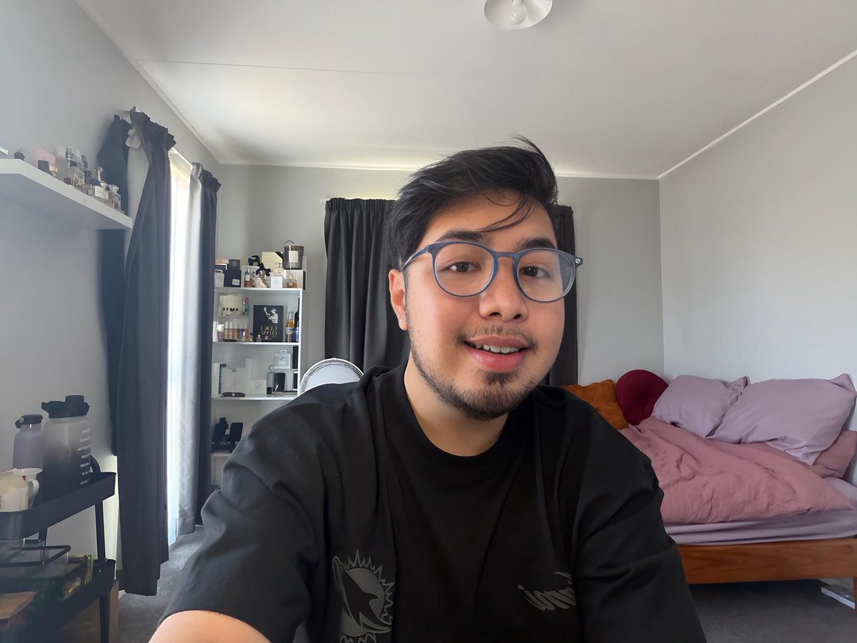 Sean Lewis🪬 tweet media