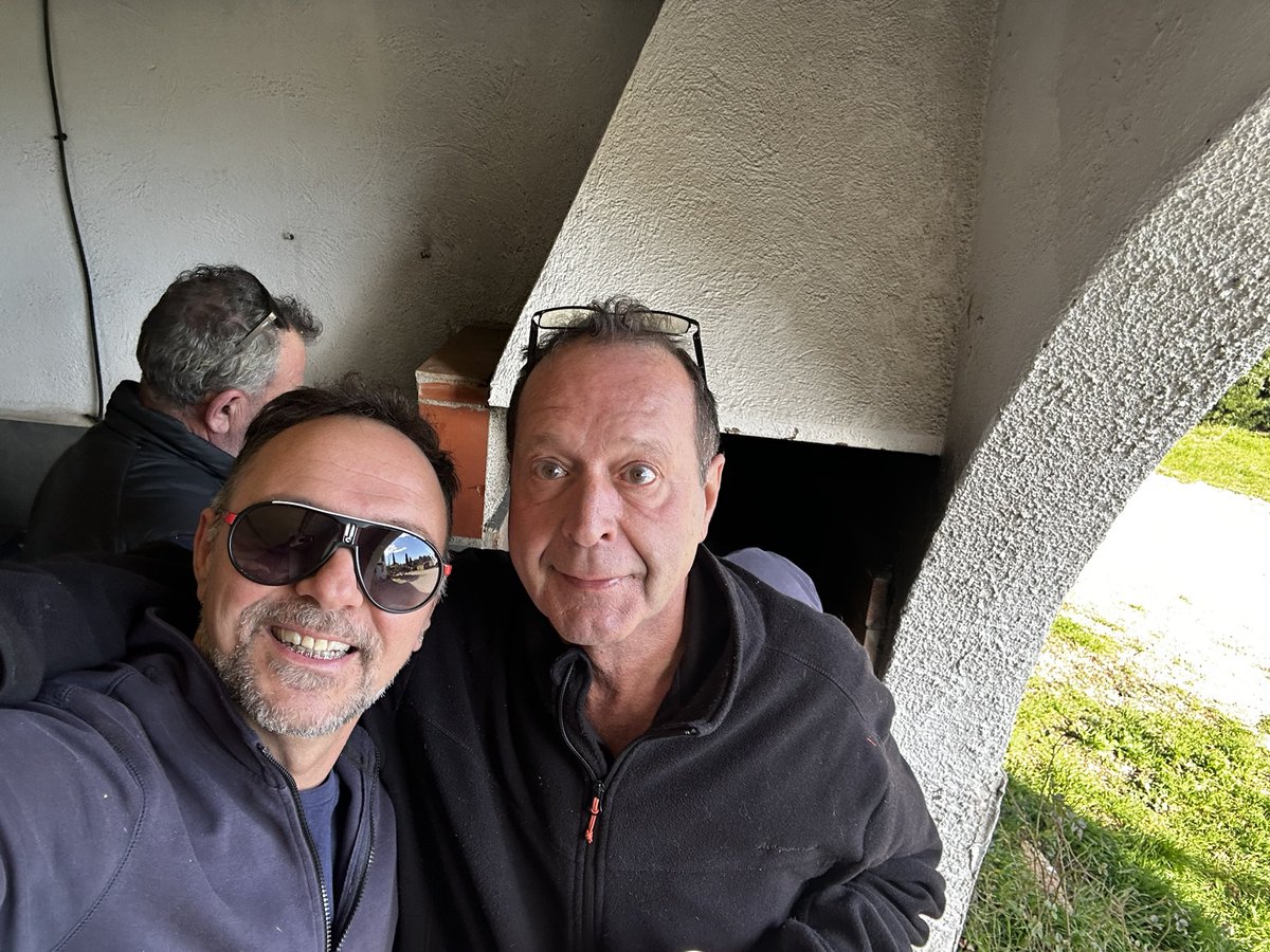 XavierBalana's tweet photo. Con mis amig@s siempre llegas mas lejos ❤️❤️❤️ https://t.co/0VG0eRwreX