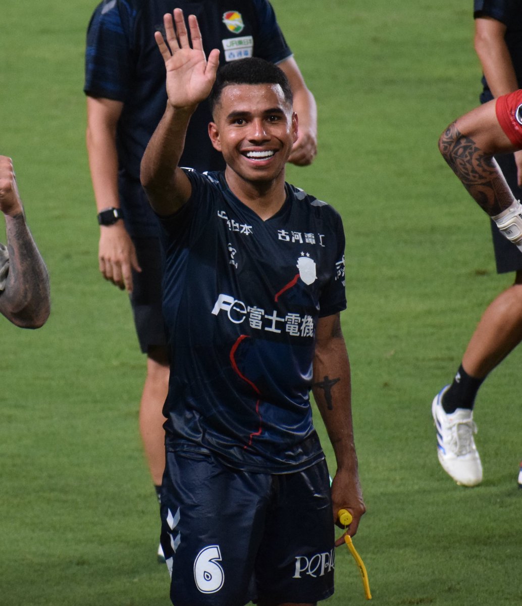 FELIZ ANIVERSÁRIO 
#Eduardo #jefunited