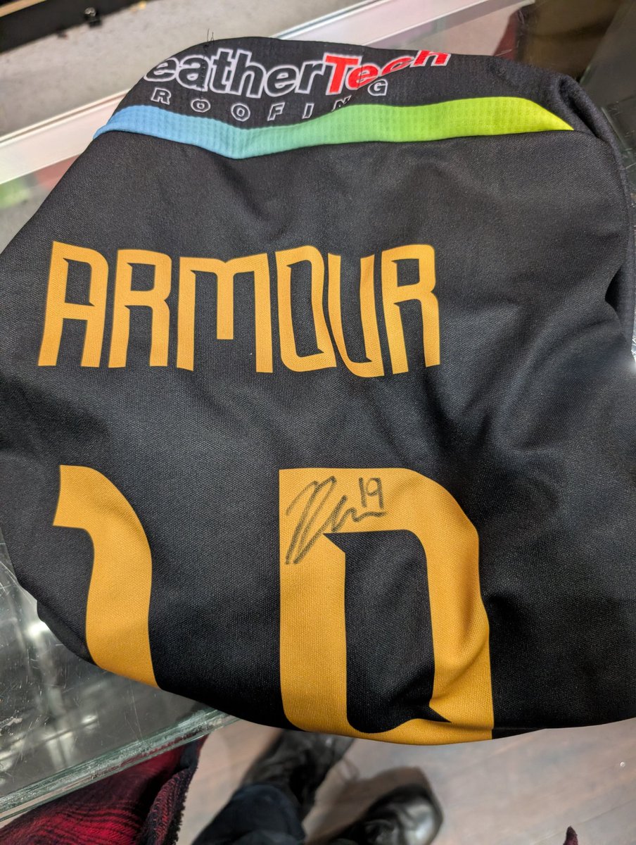 notjackary's tweet photo. @PanthersIHC My first jersey win! 🌈🙌🏻 https://t.co/LfZ2tfG3DJ