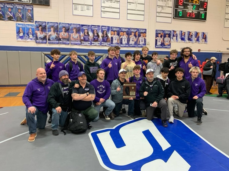 dukesduchesses's tweet photo. Great day for the Dukes. Team Regional Champs! #BePurple

Paredes 🥇
Ragan 🥈
Long🥇
Connors 🥇
Richards 🥈
Staples 🎖️
Dingley 🥈
Shaffer 🥉
Kemp 🥇
Bopes 🥇 https://t.co/RHAaRdfYhk