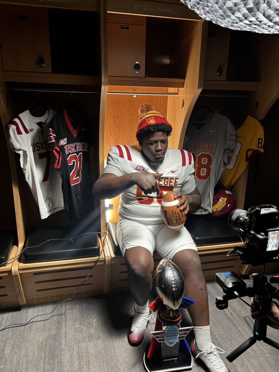 𝐉𝐀𝐂𝐎𝐁𝐘 “𝐃𝐈𝐄𝐒𝐄𝐋” 𝐁𝐔𝐑𝐍𝐒 tweet media