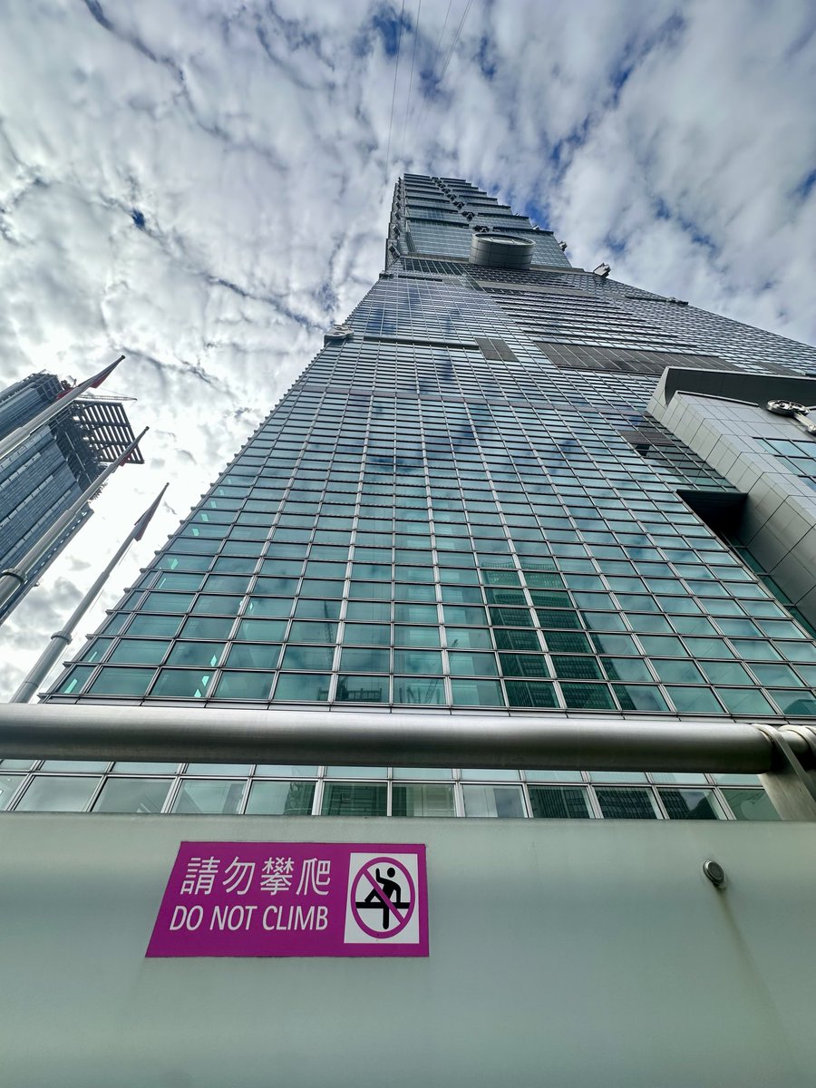 Alex Honnold tweet media