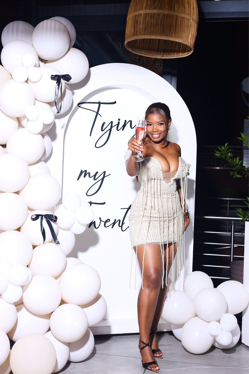 Turned 30 the other day 🥂🥂🫦🫦