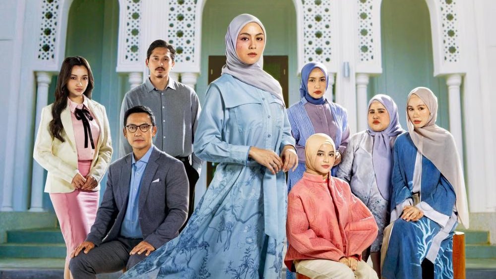 Estimated Admission - Sat, 31 Jan 2026
Per Cinepoint Tracking

#AlasRoban
+59,530 (+49.36%) | 1,629,411
#KafirGerbangSukma
+55,982 (+60.42%) | 141,038
-
#PapaZolaTheMovie
+44,386 (+338.67%) | 287,252
#Kuyank
+41,673 (-4.70%) | 142,756
-
#Shelter
+36,439 (+89.39%) | 109,469