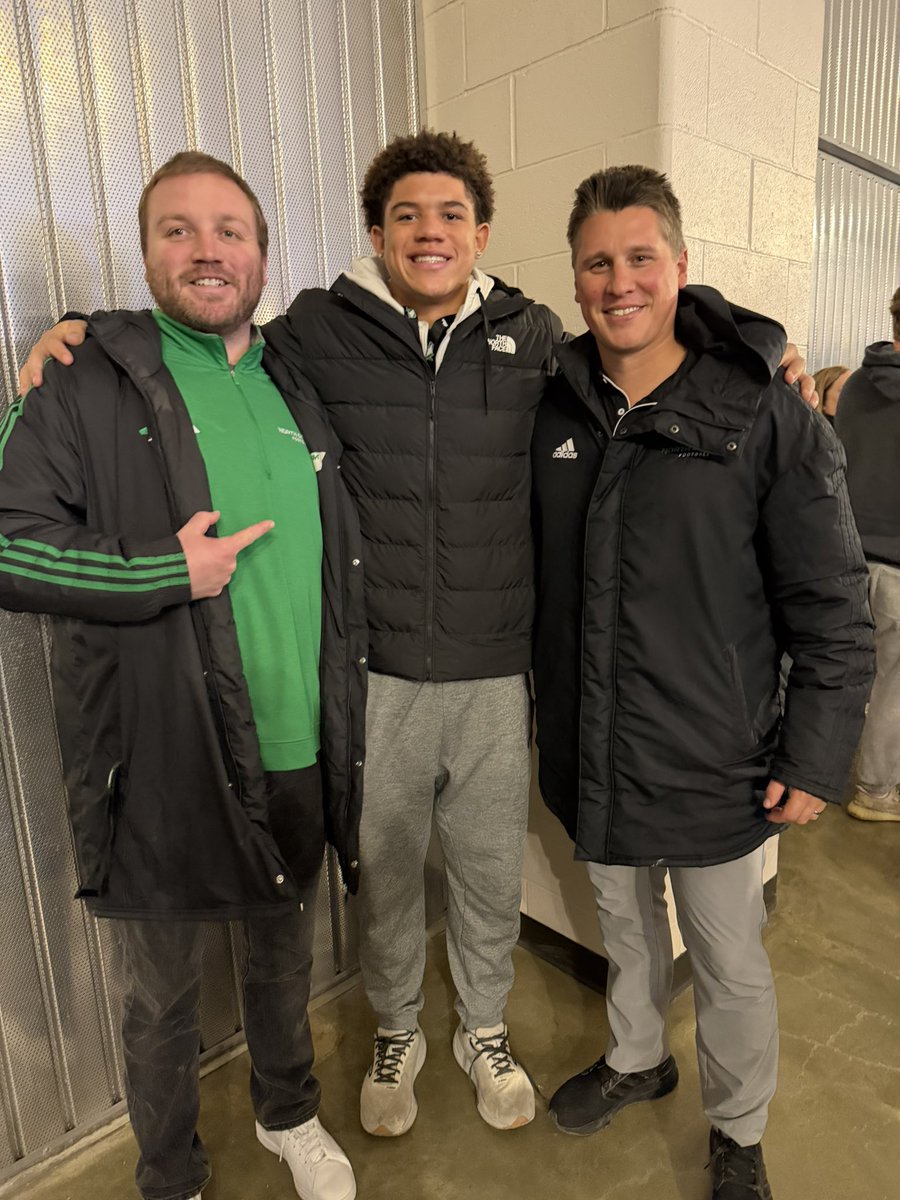milesjfelton's tweet photo. After an amazing junior day visit and talk with @Coach_SchmidtE I’m blessed to receive an offer to play football at the University of North Dakota. #JYDs #AGTG
@Watkins_Hawks @UNDfootball @WidmanGeorge @DuckettOfficial @cprebelfootball @PrepRedzoneMN https://t.co/pdlzBIqLER