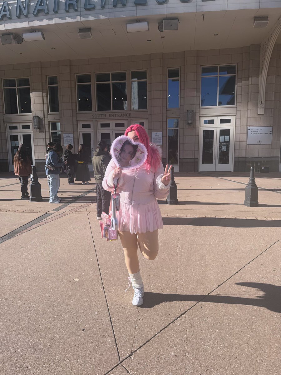 ❄️⋆.𐙚 ̊

#TWICE_THISISFOR_WORLD_TOUR_DALLAS #TWICE_THISISFOR_WORLD_TOUR #TWICE