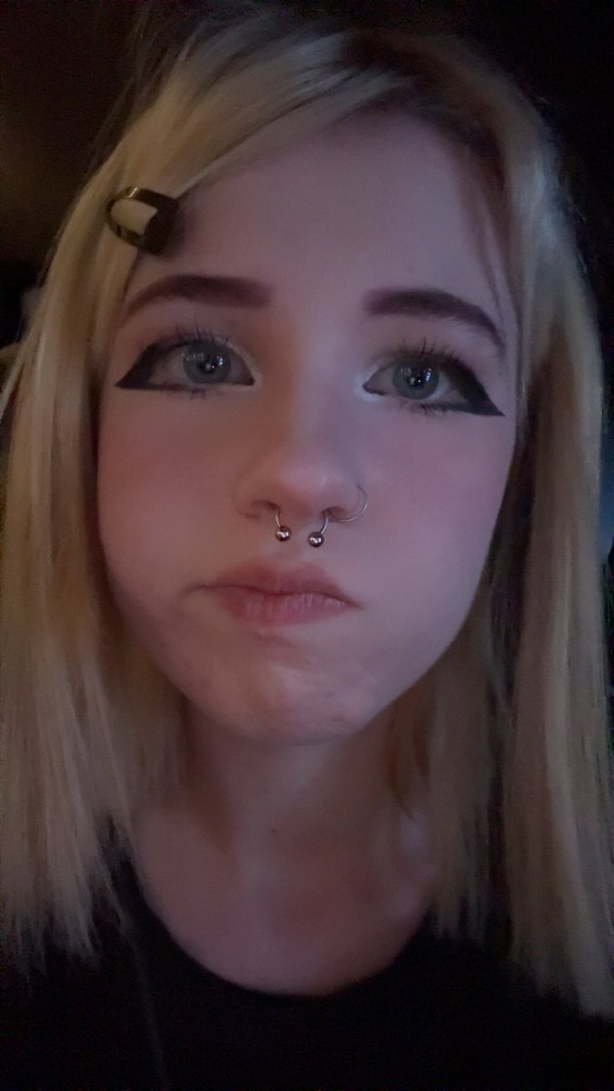 flibbier's tweet image. 