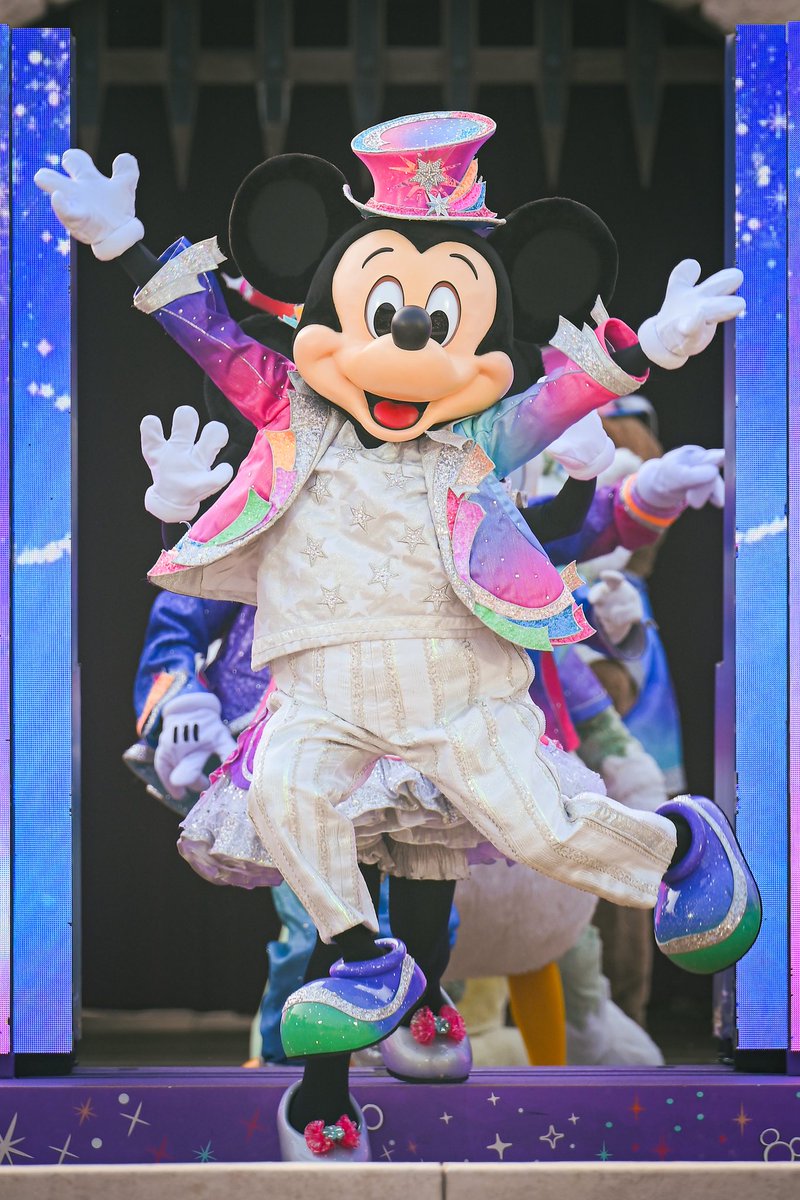 s_Disney_04's tweet photo. 20周年すごかった！ https://t.co/xUiYVLX6Pu