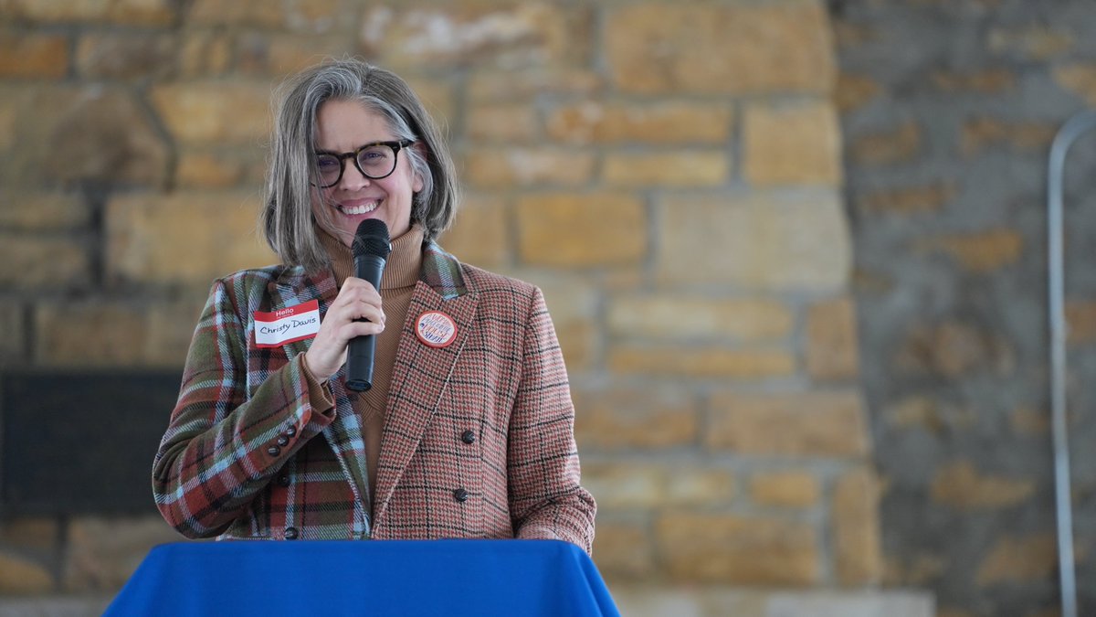 CDavis4Kansas's tweet photo. Thanks to the @SNCO_Dems  for hosting a great 45th Annual Bean Feed. I was proud to talk about real representation in Kansas! https://t.co/U8UICr2E6P