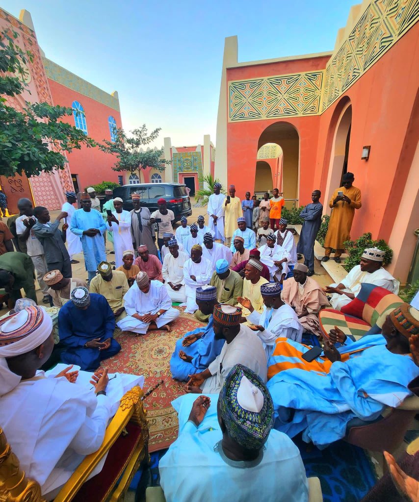 nafiumohammad's tweet photo. Marusan Katsina at his palace https://t.co/std3P59nOh