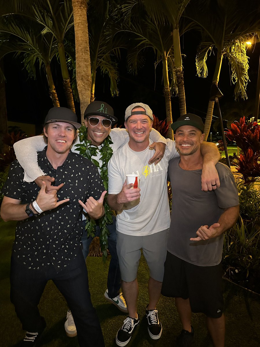 Chee Presents tweet media