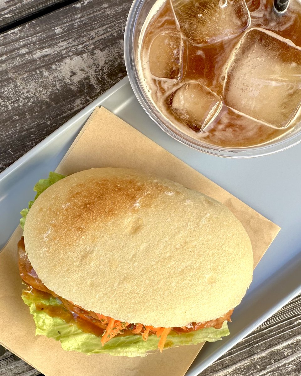 2026.02.01

おはようございます🌞
SPINIT COFFEEは4周年を迎えました！
いつもありがとうございます✨

本日9:30-22:00の営業☕️(和室席11:00-)
13:00-17:00は <a href="/nokepanman/">noke.</a> によるライブペイント🎨
そして限定チャバタサンドもご用意🥪
夜カフェやテイクアウトも◎祝杯も🙌
ご来店お待ちしてます！