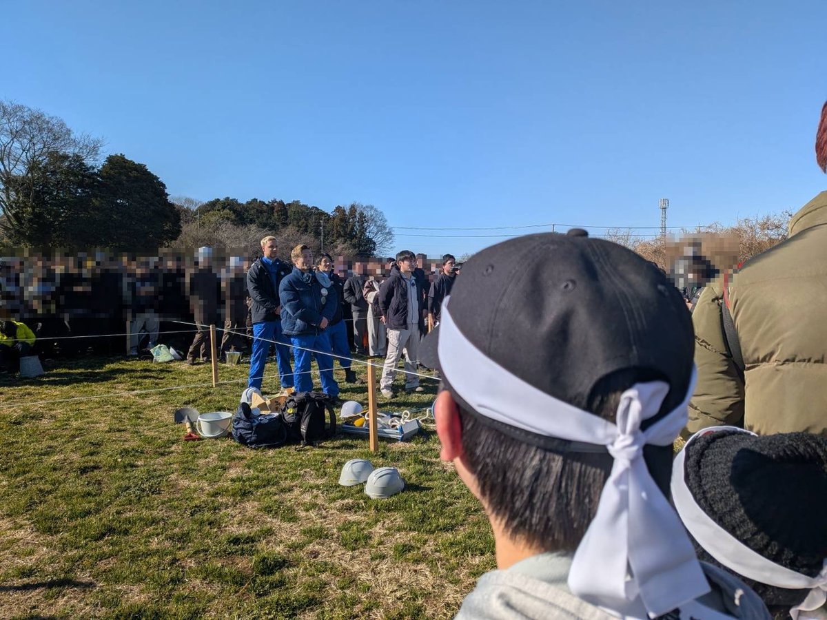 null81247571's tweet photo. 晴天に恵まれた成田ゆめ牧場穴掘り大会出場の加藤純一さん今年はﾌｧﾝｻなしを匂わせていたものの、息子からのお手紙(ﾏﾘﾒｺｰｽ)をまたまた受け取っていただき「すごく字がきれいだね」の一言で息子もﾆﾝﾏﾘ。今年は娘も参戦してみんなでにﾆｯｺﾘ。ガッコリイケメンでした。うんこちゃん最強！ https://t.co/M1EsgYE8W2