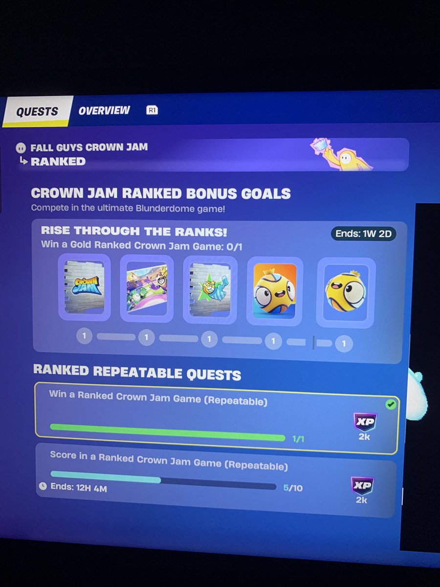 beevaking's tweet photo. @FortniteStatus My crown jam ranked quests are not progressing ): https://t.co/KgJq7VwhmP
