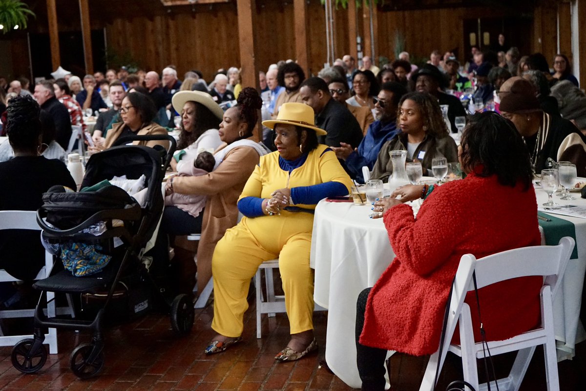 Kitsap Athletic Roundtable tweet media