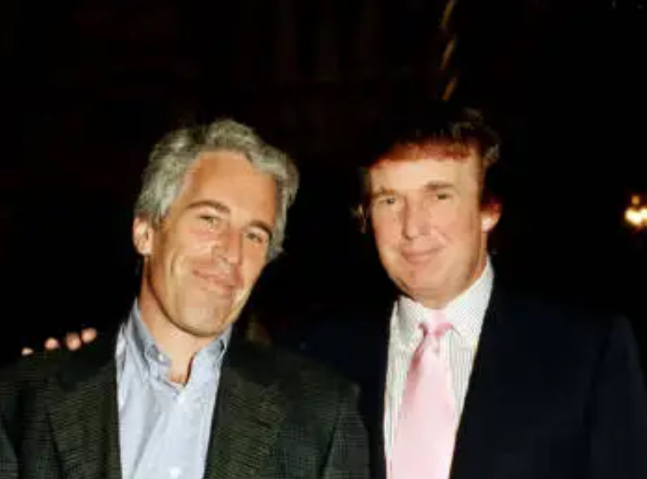 TruthSe03435561's tweet photo. @C_3C_3 TRUMP RAPED KIDS!!! https://t.co/t8rwGUPCKH
