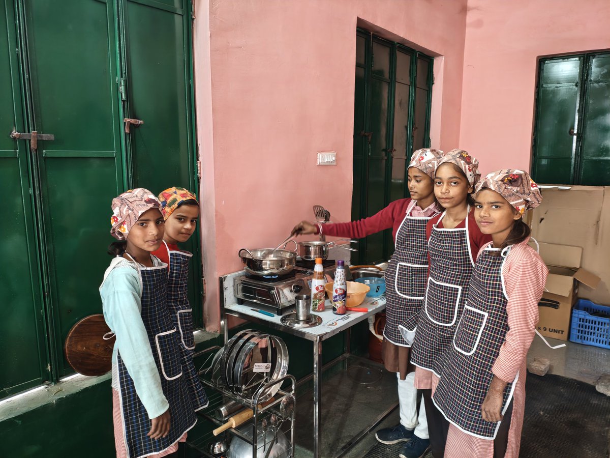 upbasicshikshaa's tweet photo. Learning by Doing Lab
व्यावसायिक शिक्षा
Home Science Practical
#practicalskills #technicalknowledge
(PM SHRI COMPOSITE SCHOOL, BALLI)
@basicshiksha_up https://t.co/UUqMa1zM8b