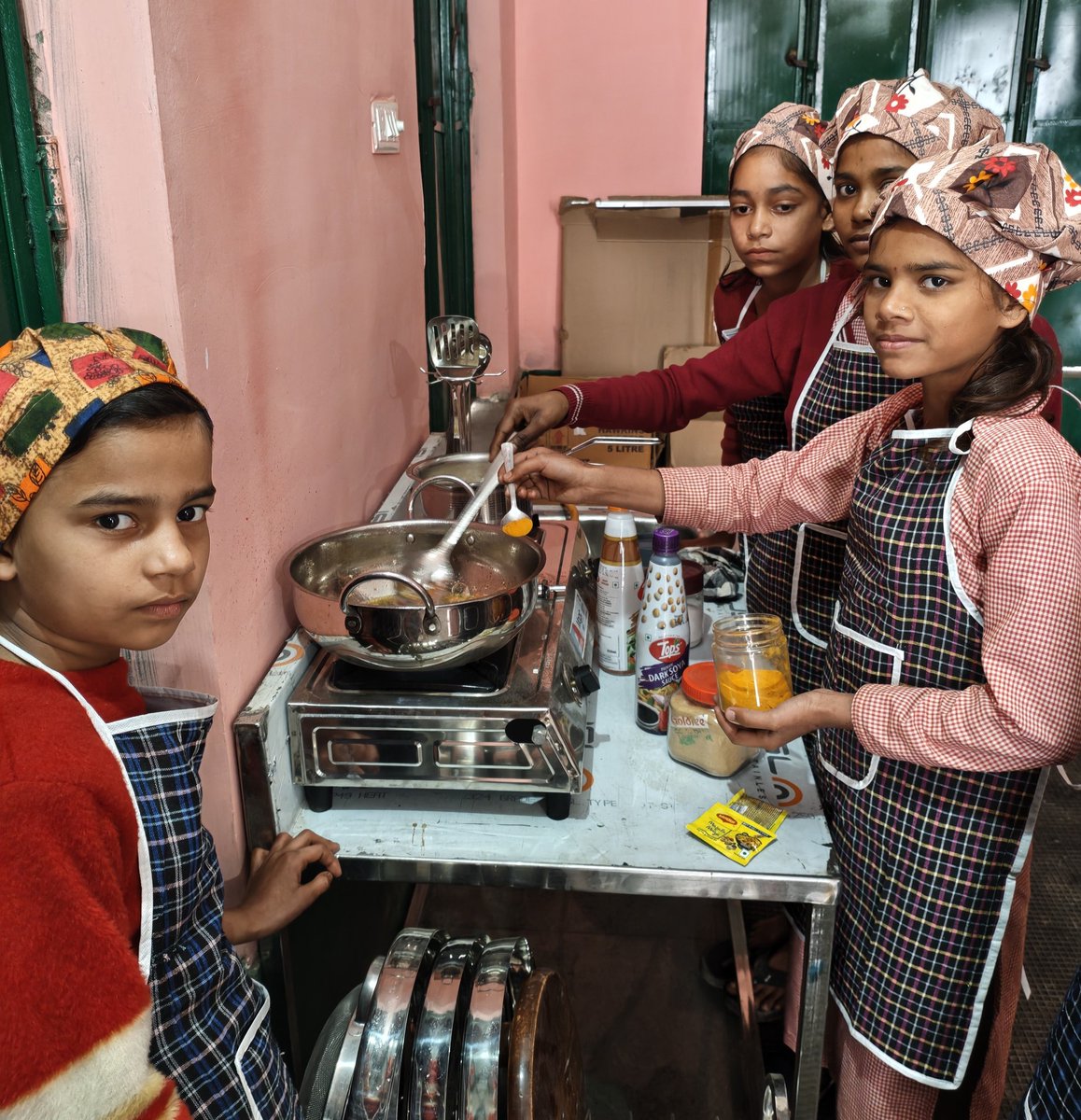 upbasicshikshaa's tweet photo. Learning by Doing Lab
व्यावसायिक शिक्षा
Home Science Practical
#practicalskills #technicalknowledge
(PM SHRI COMPOSITE SCHOOL, BALLI)
@basicshiksha_up https://t.co/UUqMa1zM8b