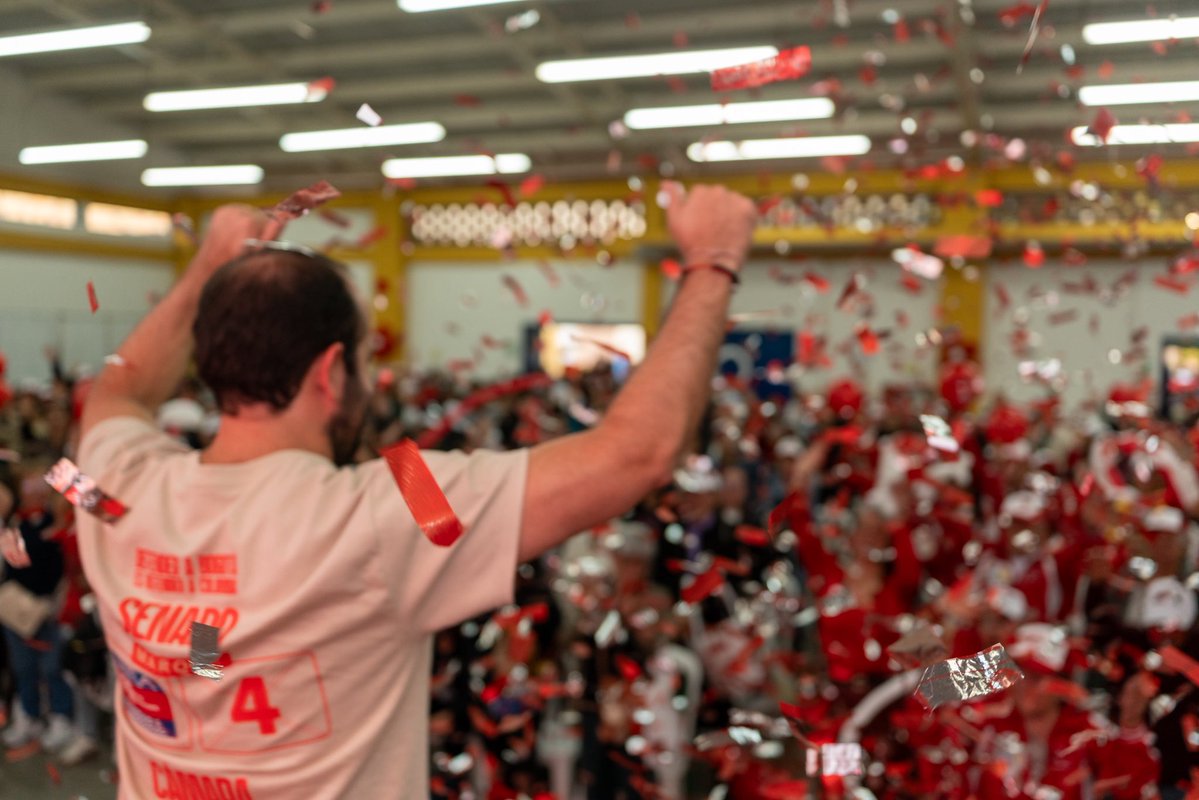 Somos miles los que ya nos cansamos del Congreso del show, de la pelea vacía y de la política que grita mucho pero resuelve poco. Miles los que no aceptamos que Bogotá no tenga quien la defienda con seriedad, datos y dignidad.

Por eso esta fuerza en territorio no es casualidad: