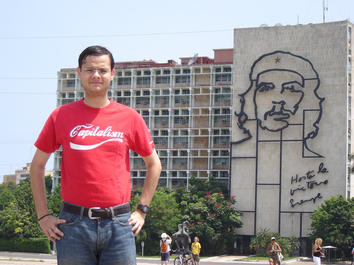 Tic tac tic tac 🐓🐓.. 
Se viene la saprihora señores, cuidado que este crack se mete en 2da ronda.