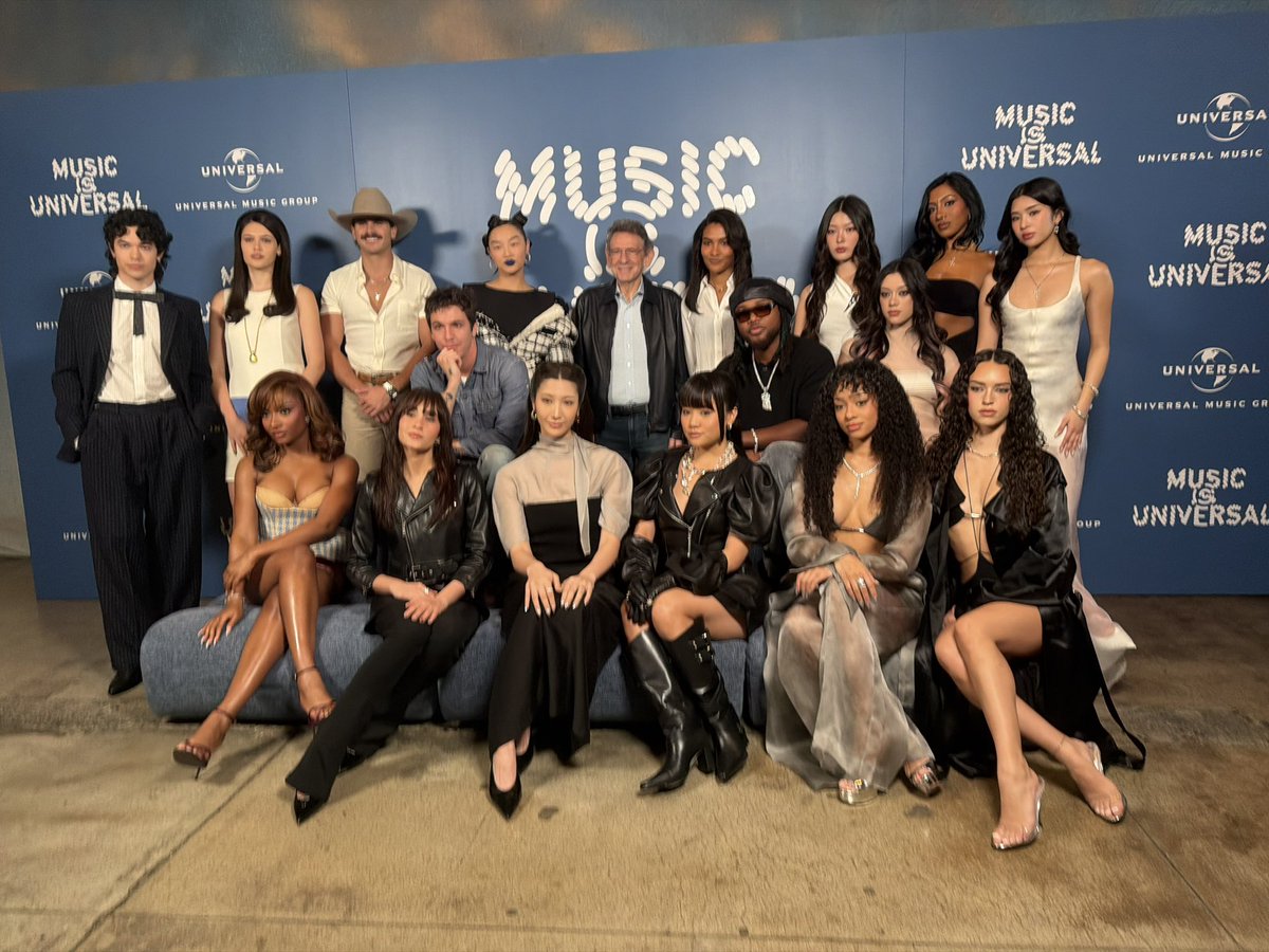 UMG's tweet photo. Gang’s all here! ✨ The 2026 Sir Lucian Grainge Artist Showcase was one for the books! 🔥 https://t.co/iwr84tl9uN