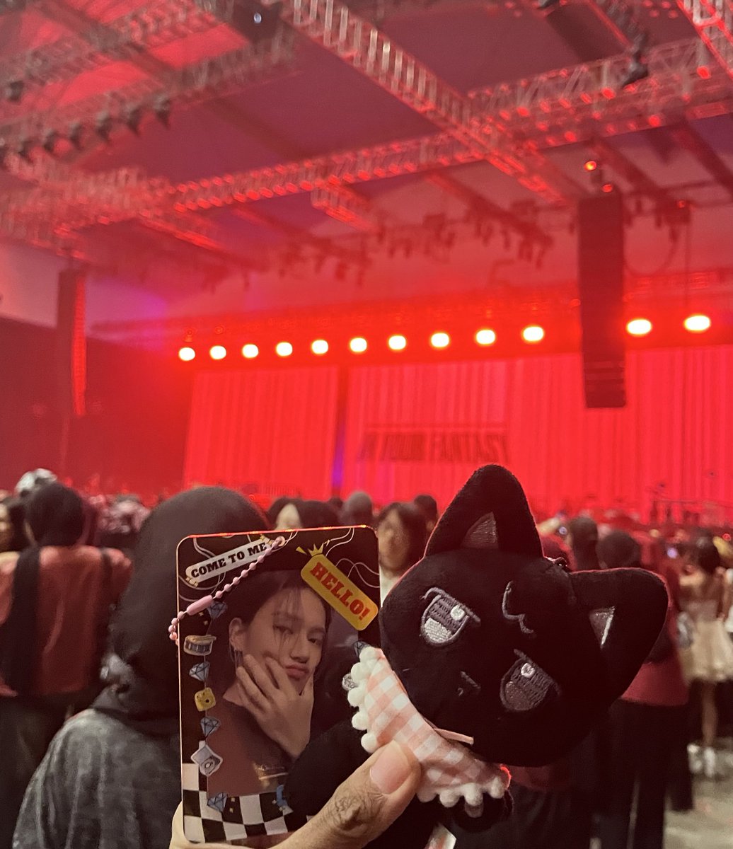 nins 🦊 // rest tweet media