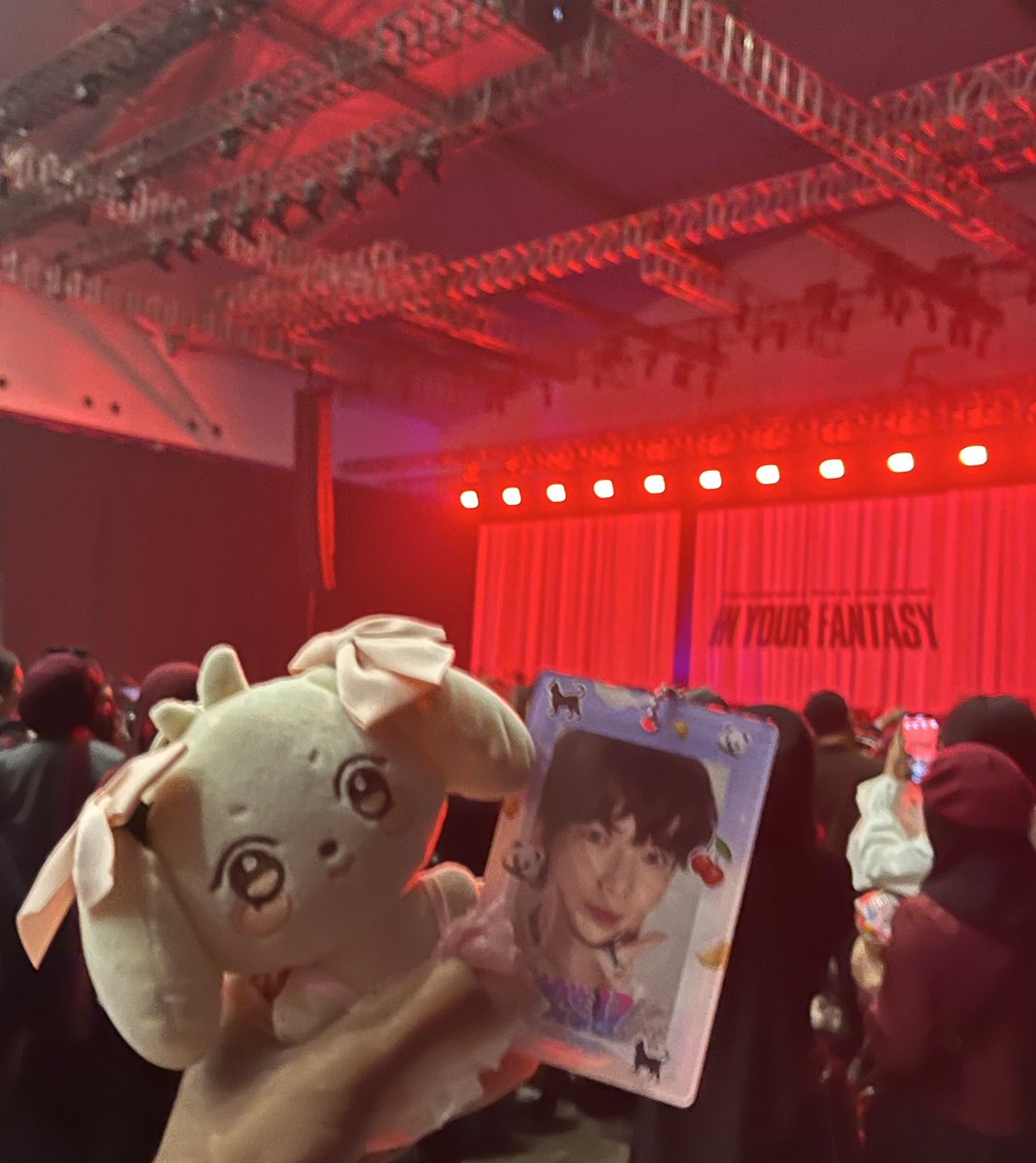 nins 🦊 // rest tweet media