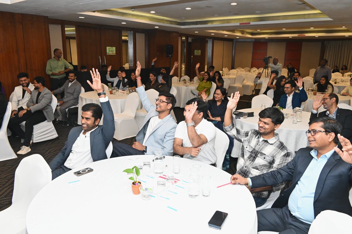 IIMIndoreEE's tweet photo. #BatchMeet | The EMP–MMS Batch Meet held in Mumbai was yet another wonderful opportunity to engage with our vibrant executive learner and alumni community, in the presence of Prof. Nishit Sinha, Programme Coordinator.
#IIMIndore #ExecutiveEducation #Management https://t.co/etMCEbbPAu