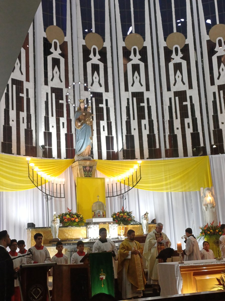 Viva San Juan Bosco #Salesianos celebración en la "hermosa perla tecleña"