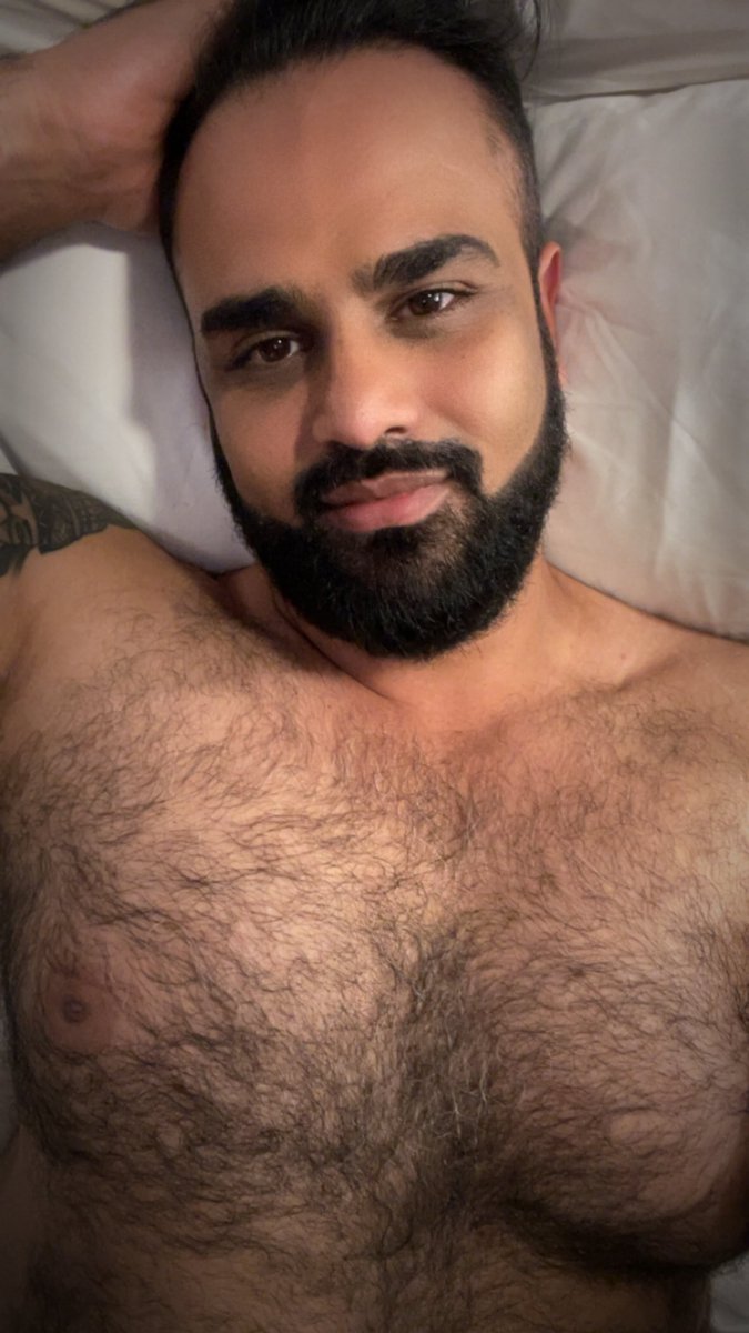 Danielvegas87's tweet photo. @beefy_guys @hottest_dudes @beefy_butts @outsideabedroom @beefy_bellies @beefy_loads @beefy_hq @ChubbiCub https://t.co/UCrU9yTo4S