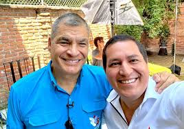 MnicaArosemena1's tweet image. OLVÍDENSE DE LA CAJA CHICA, VAMOS POR LA CAJA GRANDE QUE SE ROBARON TODOS ESTOS MISERABLES.